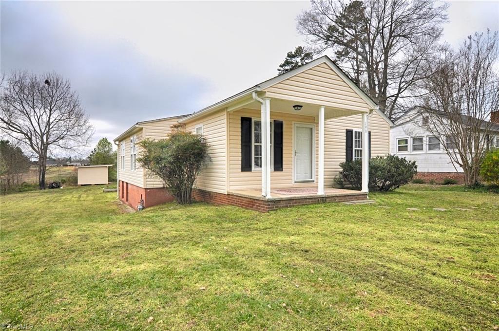 196 North Leonard Road Lexington, NC 27295 - Photo 2 of 15 Gallery Image 2