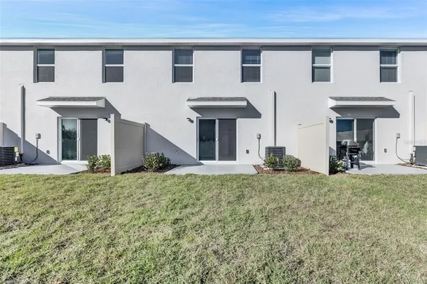 $2,149 | 455 Warm Heron Place, Ruskin, FL 33570