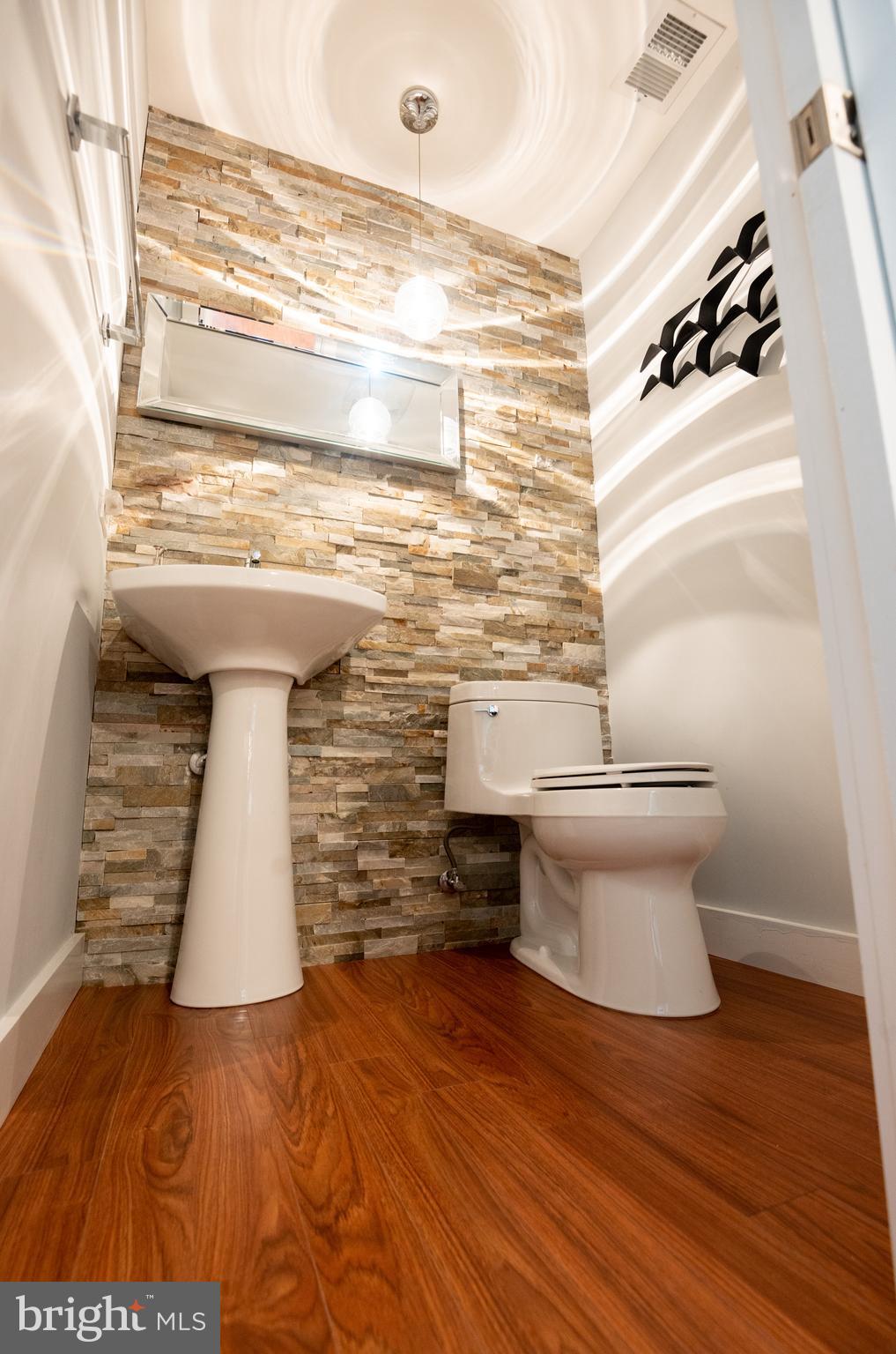 11340 Links Drive Reston, VA 20190 - Photo 14 of 33 Gallery Image 14