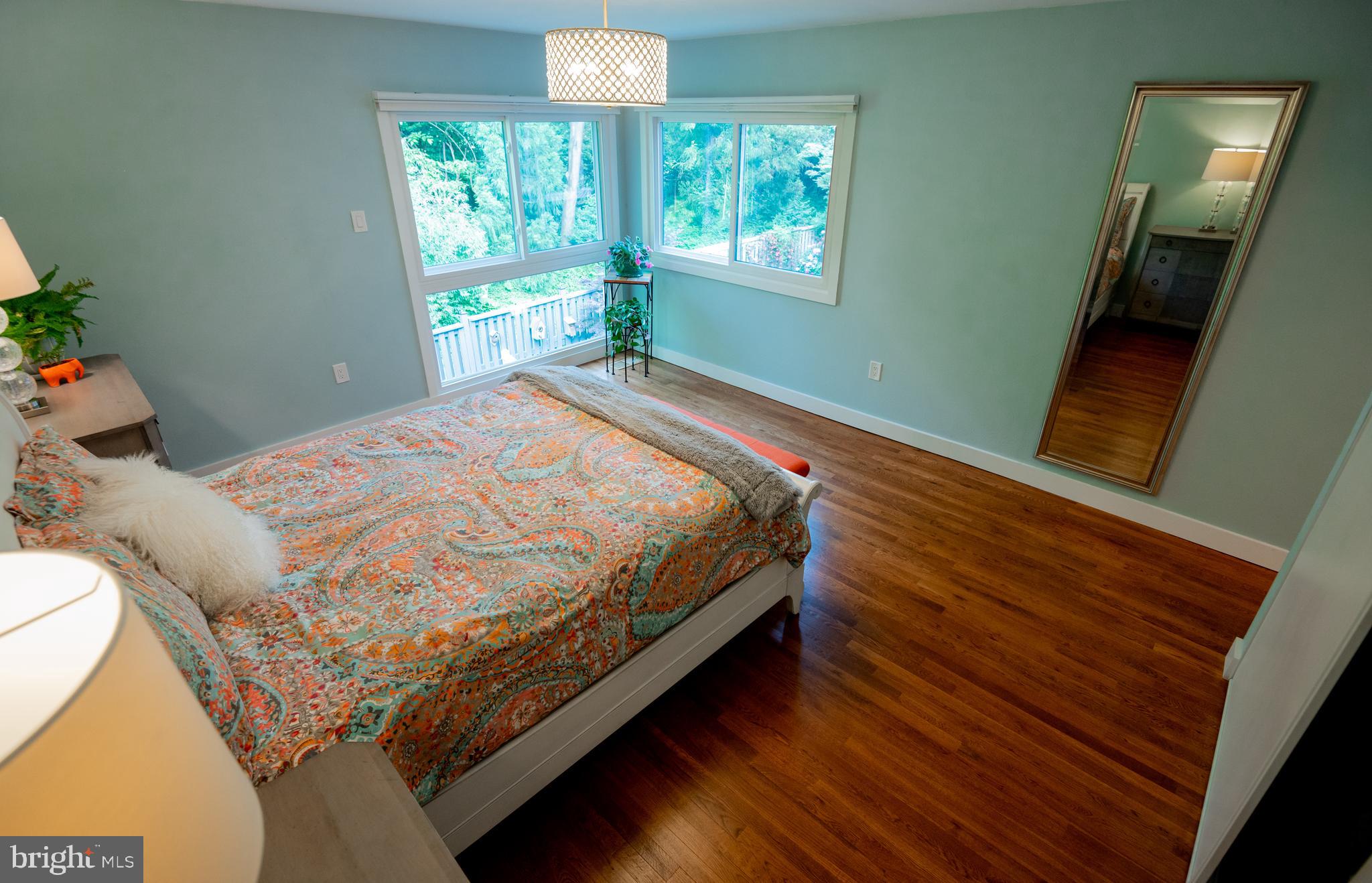 11340 Links Drive Reston, VA 20190 - Photo 17 of 33 Owner's Suite