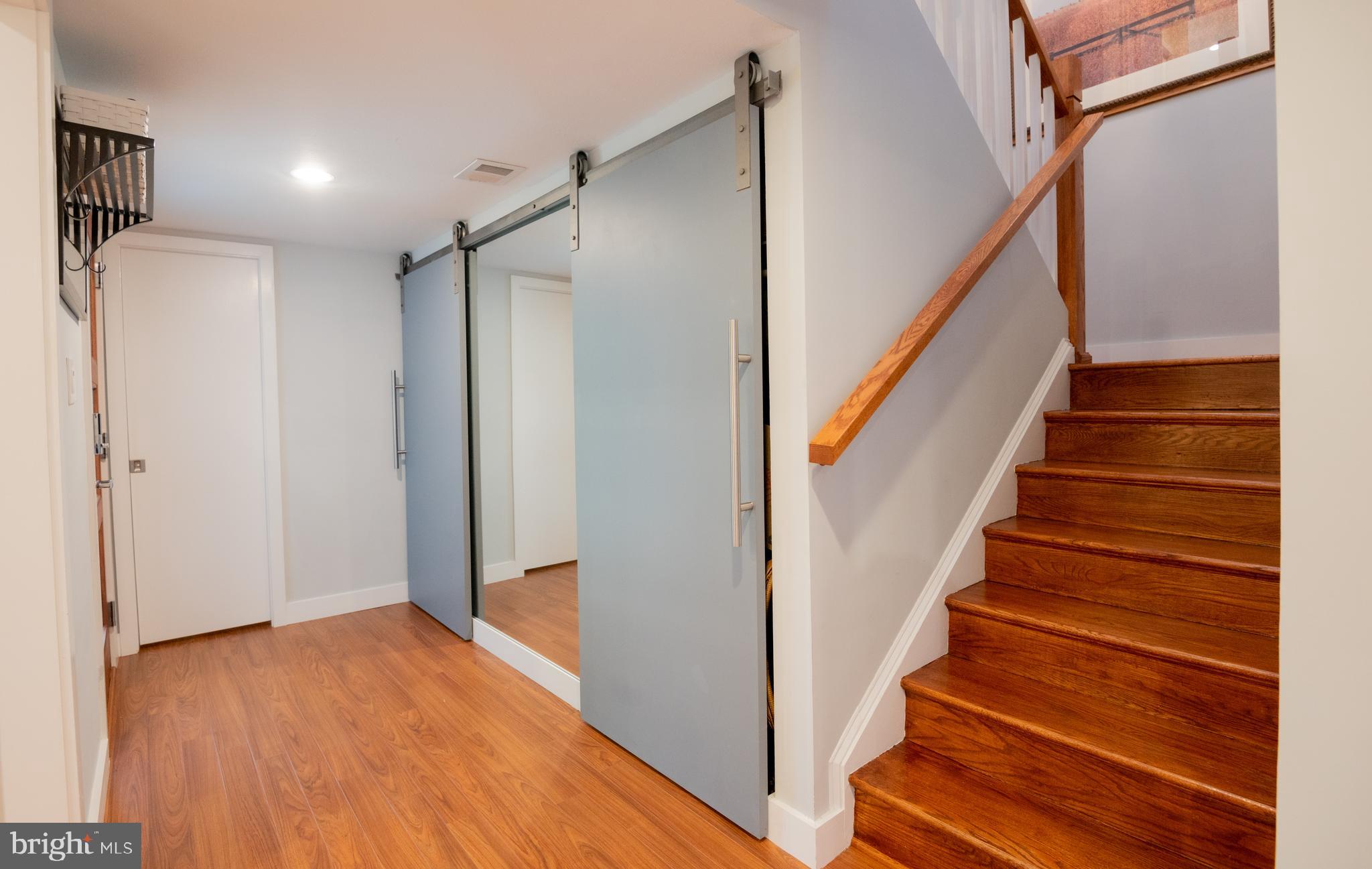 11340 Links Drive Reston, VA 20190 - Photo 4 of 33 Gallery Image 4