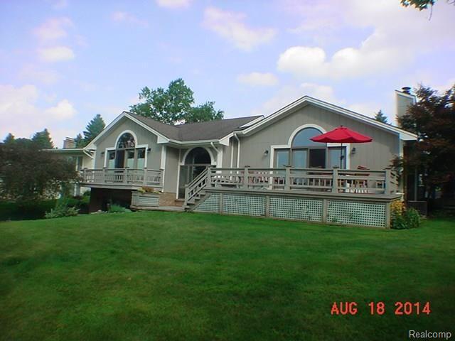 9175 Evee Road Clarkston, MI 48348 - Photo 1 of 19 DSC01852.jpg