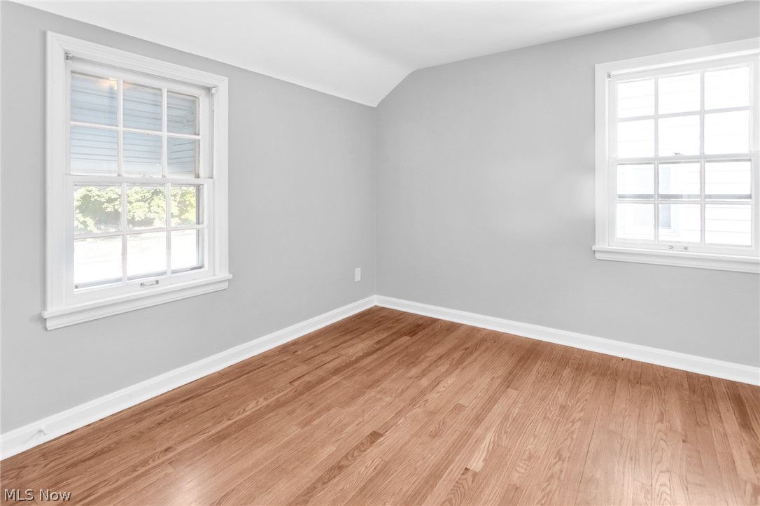 1098 Piermont Road Cleveland, OH 44121 - Photo 18 of 23 Bedroom