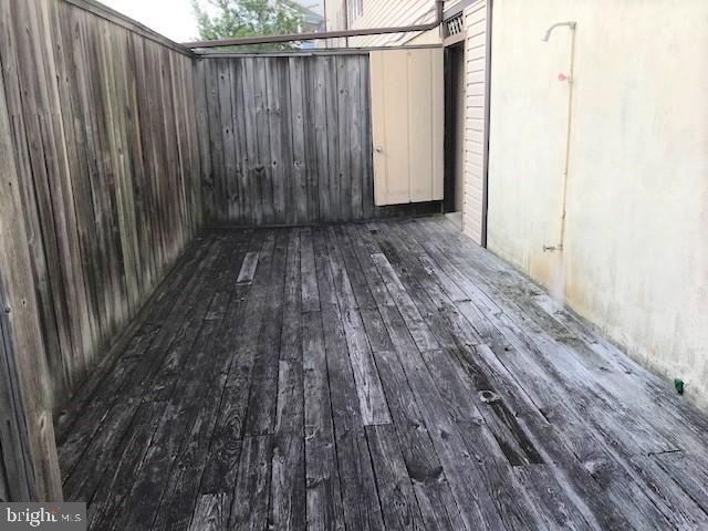 35 Summer Place, Unit 19 Bethany Beach, DE 19930 - Photo 4 of 14 additional first floor deck area