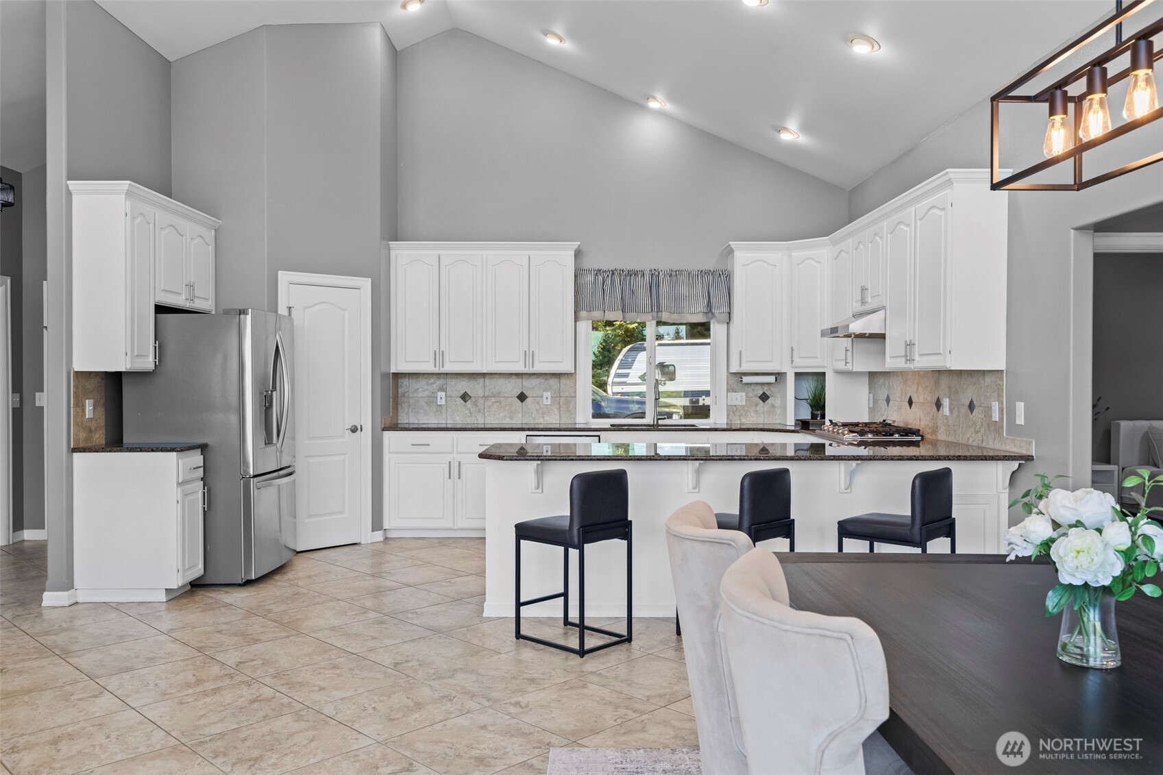 10111 252nd Street East Graham, WA 98338 - Photo 2 of 38