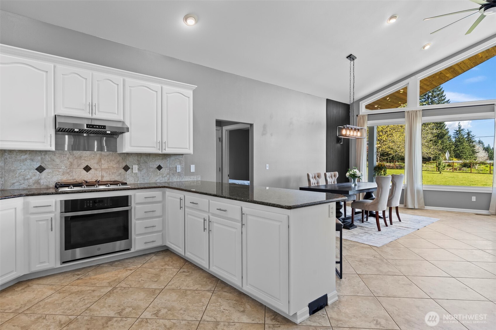 10111 252nd Street East Graham, WA 98338 - Photo 5 of 38