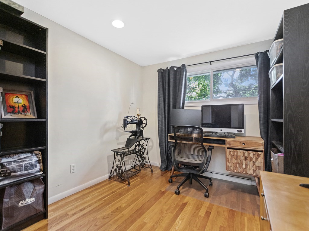 16 Ravenswood Road Waltham, MA 02451 - Photo 16 of 32 Gallery Image 16