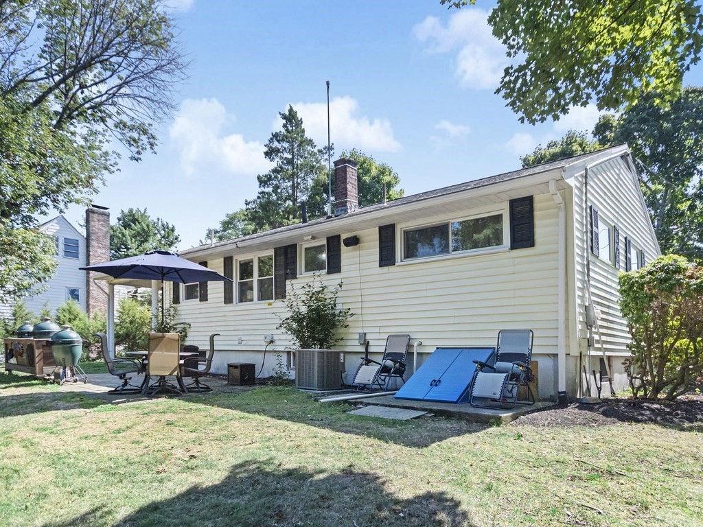 16 Ravenswood Road Waltham, MA 02451 - Photo 26 of 32 Gallery Image 26
