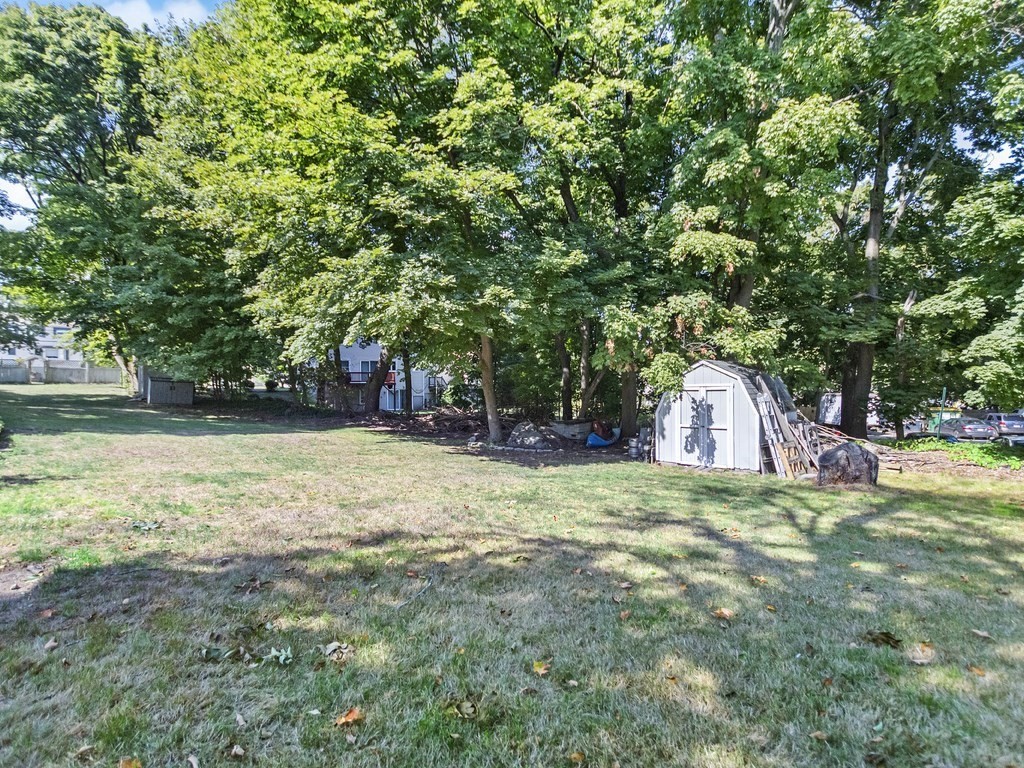 16 Ravenswood Road Waltham, MA 02451 - Photo 29 of 32 Gallery Image 29