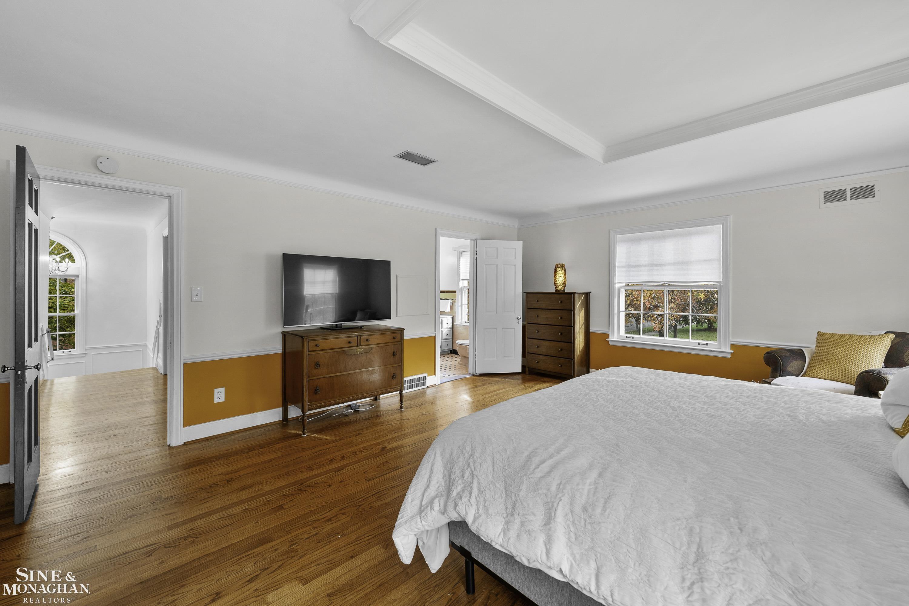 1385 Devonshire Road Grosse Pointe, MI 48230 - Photo 32 of 57 50160542-577EA951-43AF-4E1E-BD87-A09E31595738.JPG