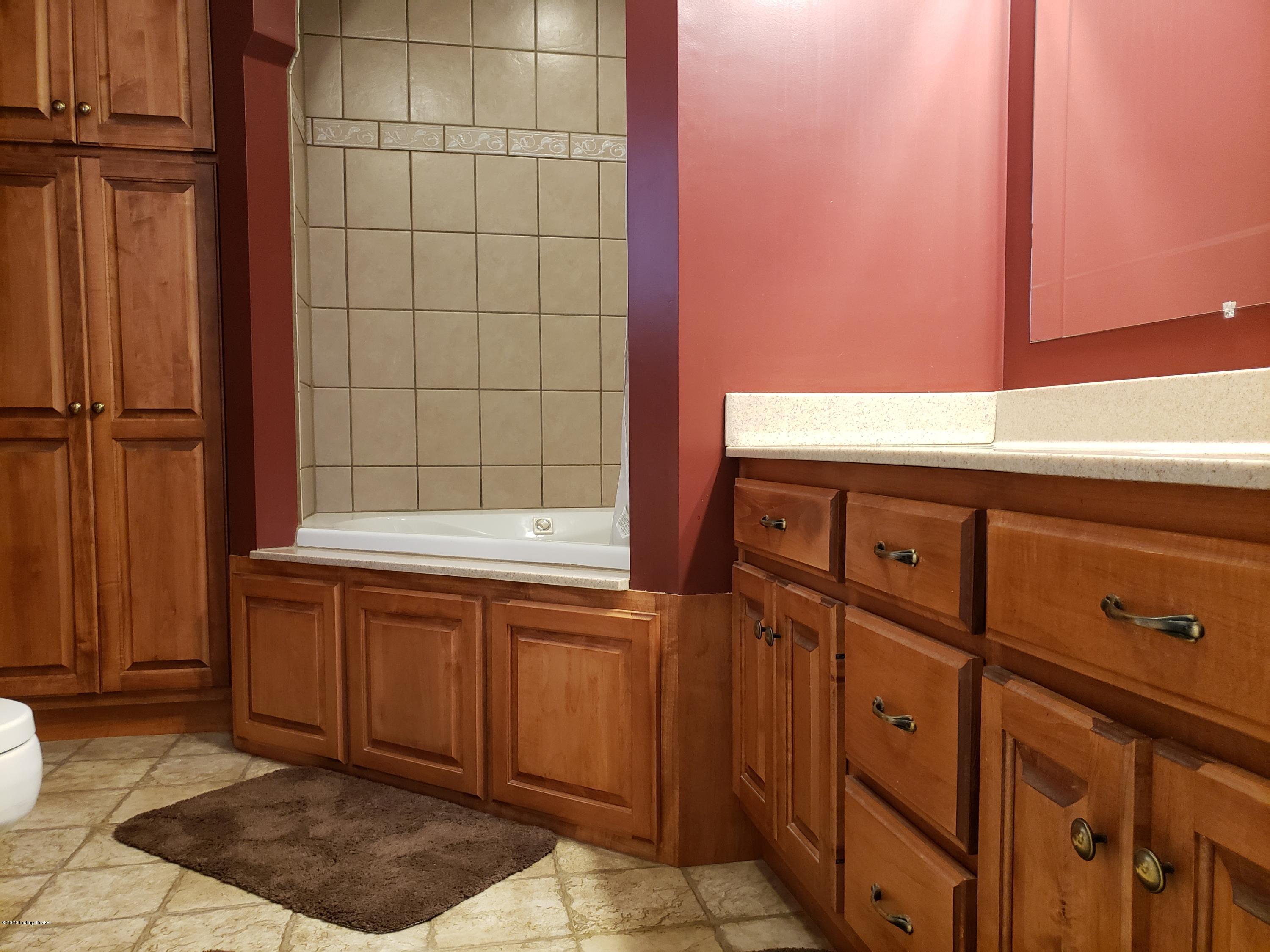 2607 Croake Station Road Springfield, KY 40069 - Photo 19 of 30 2607 M BATH