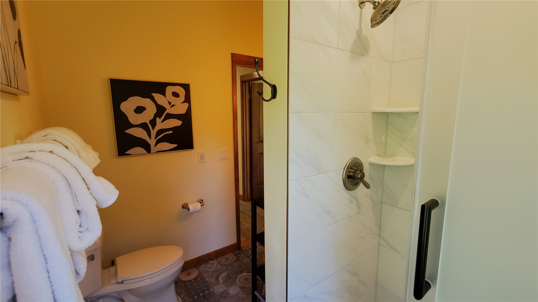 620 Tennis Club Road, Unit 1337 Keystone, CO 80435 - Photo 29 of 48 a bathroom with a toilet and a shower