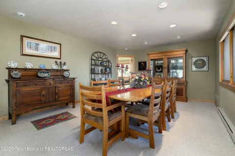 $3,500,000 | 8225 North Spring Gulch Road, Jackson, WY 83001