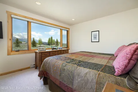 $3,500,000 | 8225 North Spring Gulch Road, Jackson, WY 83001