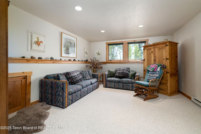 $3,500,000 | 8225 North Spring Gulch Road, Jackson, WY 83001