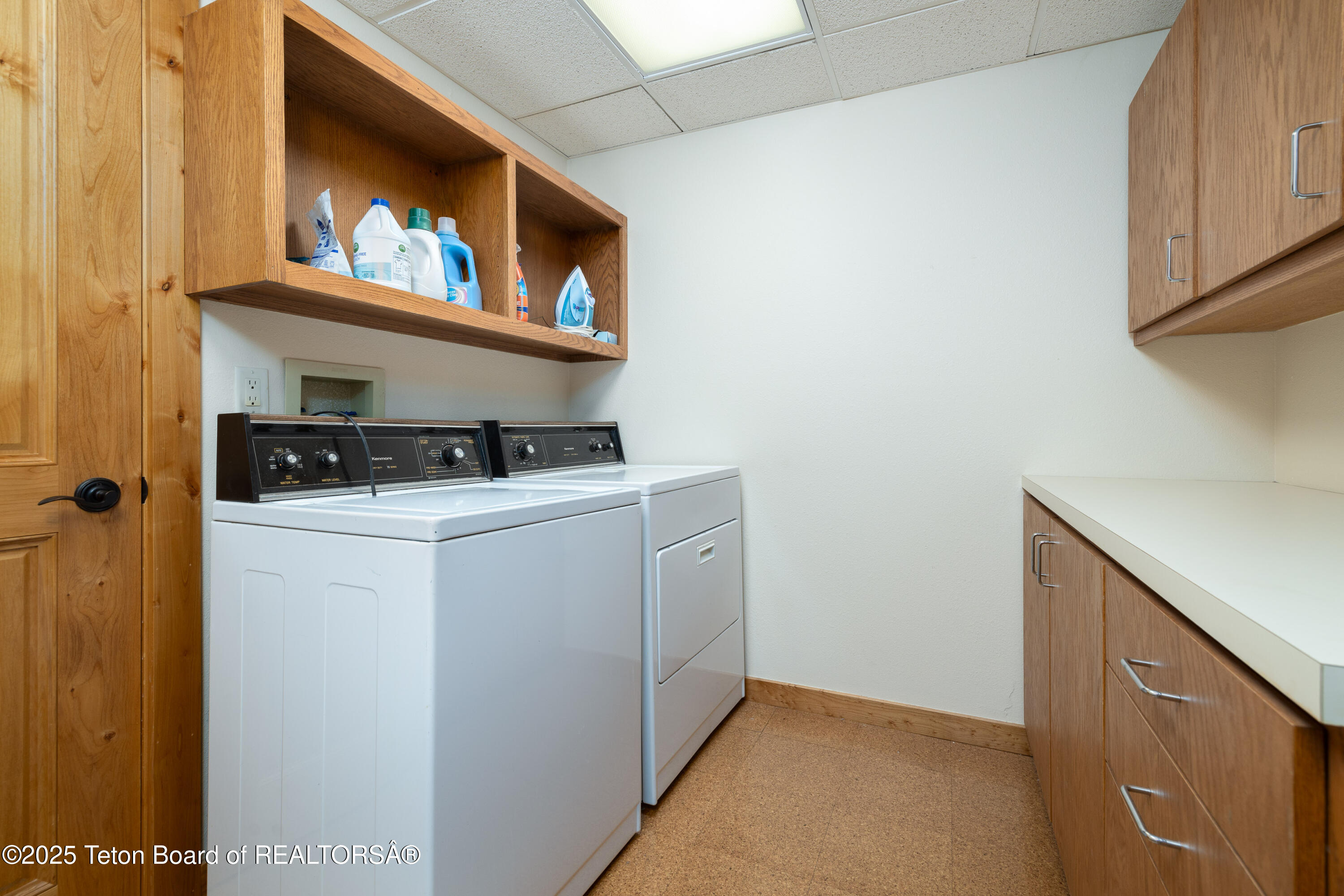 8225 North Spring Gulch Road Jackson, WY 83001 - Photo 25 of 38 Laundry Room