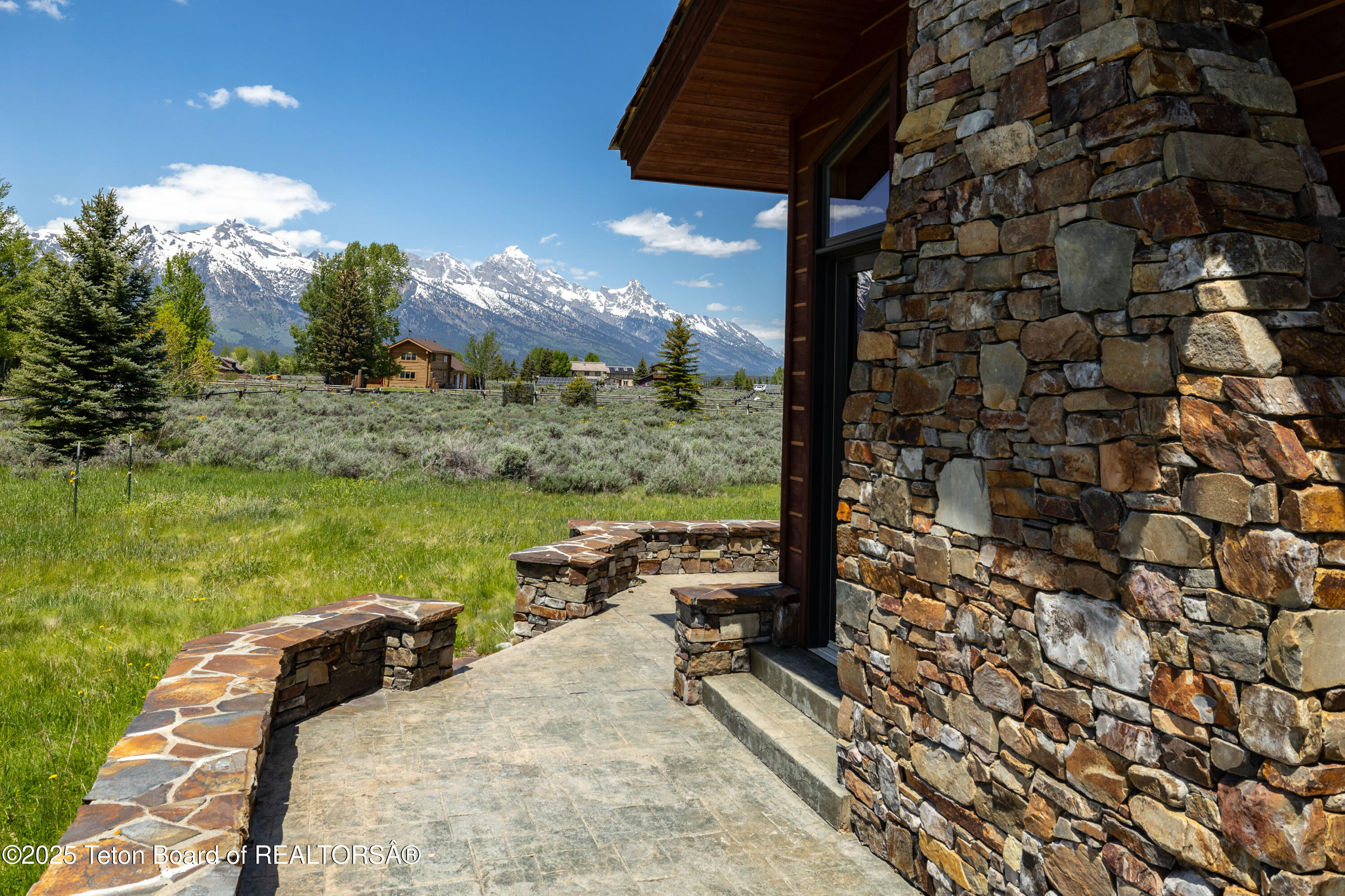8225 North Spring Gulch Road Jackson, WY 83001 - Photo 28 of 38 View from entertaining area
