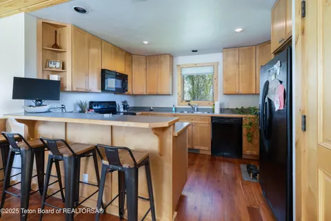 $3,500,000 | 8225 North Spring Gulch Road, Jackson, WY 83001