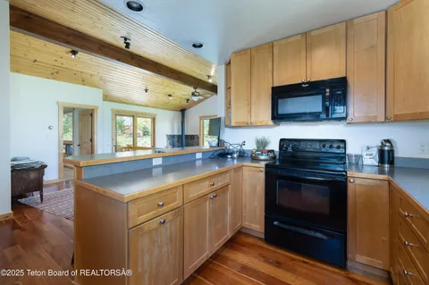 $3,500,000 | 8225 North Spring Gulch Road, Jackson, WY 83001