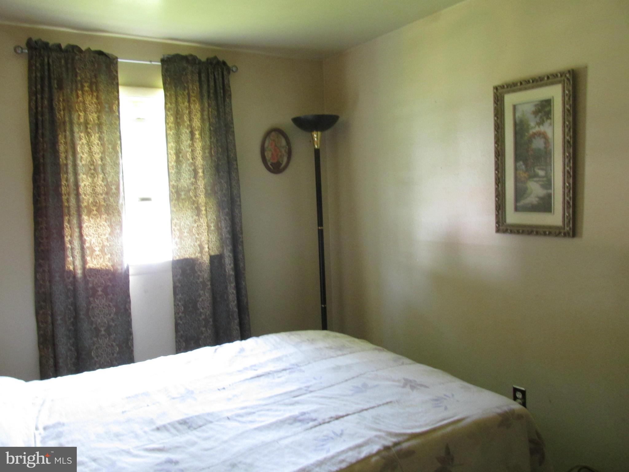 2430 Alma Road Baltimore, MD 21227 - Photo 14 of 30 Bedroom