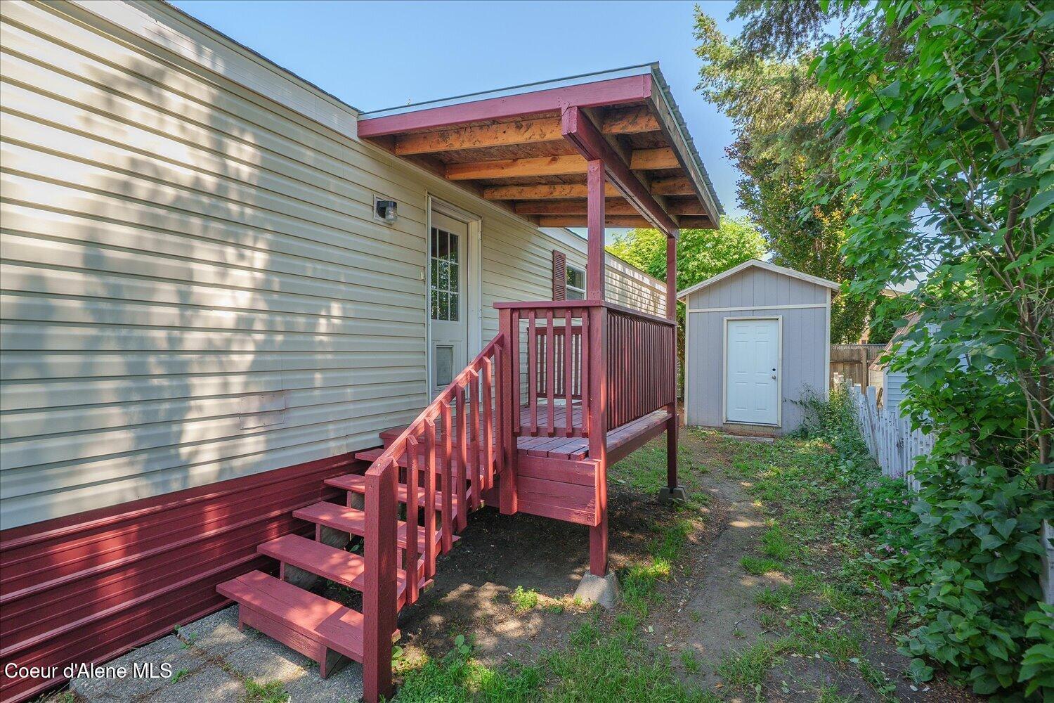 9090 North Runkle Road Hayden, ID 83835 - Photo 12 of 40 Freshly stained back . . .