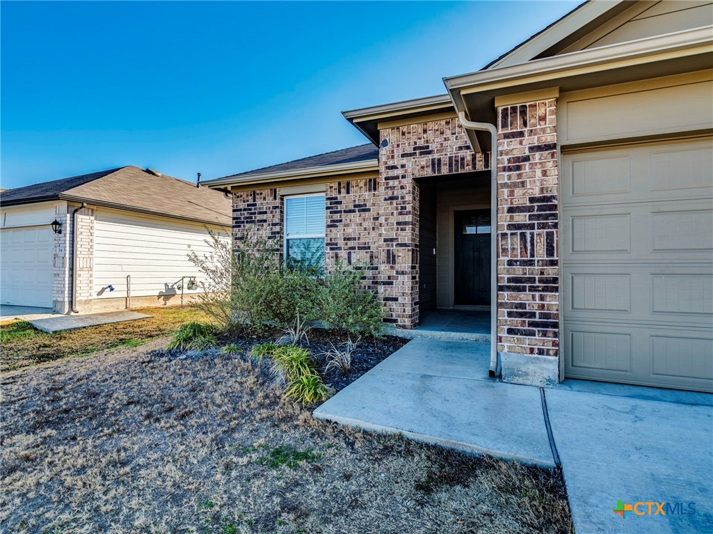 316 Addison Place Lockhart, TX 78644 - Photo 2 of 28