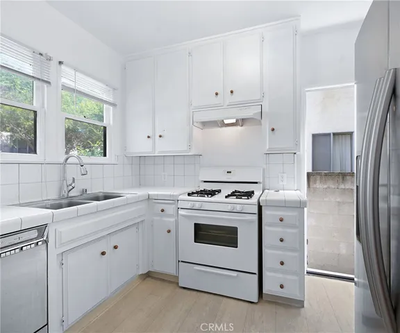 $3,500 | 149 South Crescent Drive, Unit 149A, Beverly Hills, CA 90212