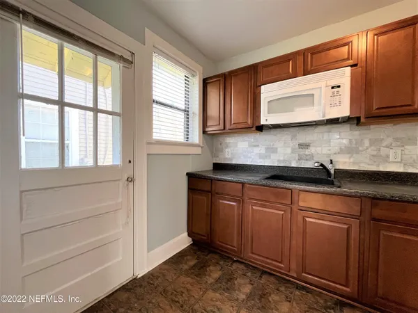 $1,995 | 5324 Fremont Street, Jacksonville, FL 32210