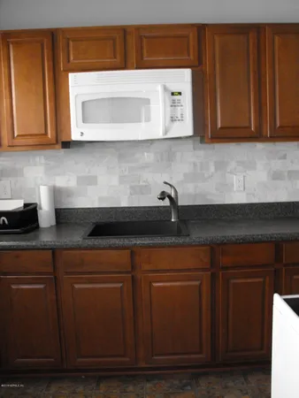 $1,995 | 5324 Fremont Street, Jacksonville, FL 32210