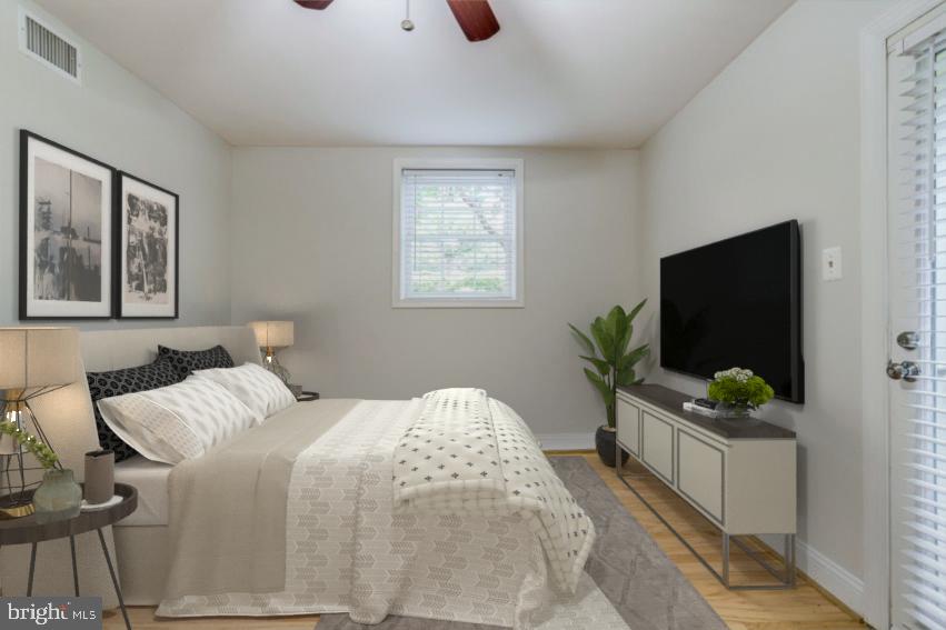 22 South Old Glebe Road, Unit 7D Arlington, VA 22204 - Photo 15 of 31 Virtually Staged Bedroom