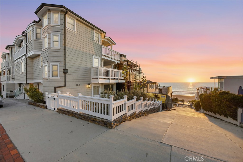 124 33rd Street Manhattan Beach, CA 90266 - Photo 1 of 1