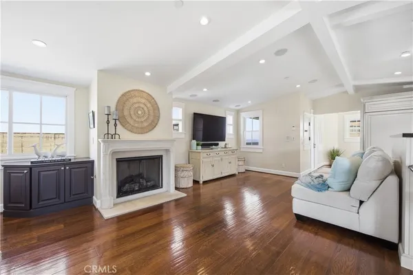 $4,088,000 | 124 33rd Street, Manhattan Beach, CA 90266
