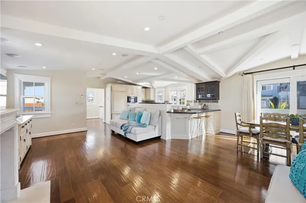 $4,088,000 | 124 33rd Street, Manhattan Beach, CA 90266