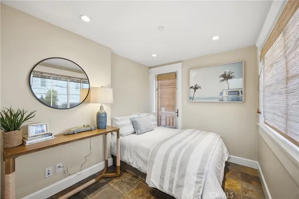 $4,088,000 | 124 33rd Street, Manhattan Beach, CA 90266
