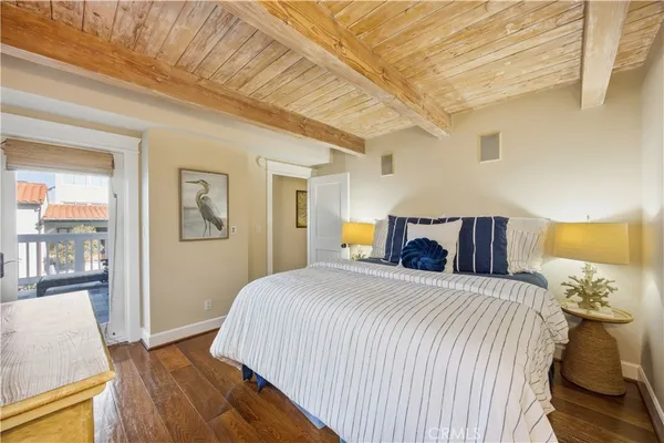 $4,088,000 | 124 33rd Street, Manhattan Beach, CA 90266