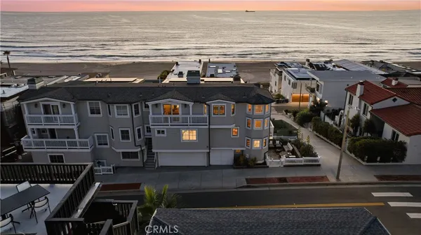 $4,088,000 | 124 33rd Street, Manhattan Beach, CA 90266