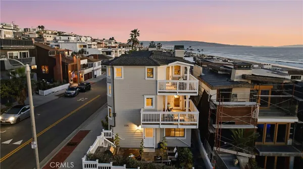 $4,088,000 | 124 33rd Street, Manhattan Beach, CA 90266