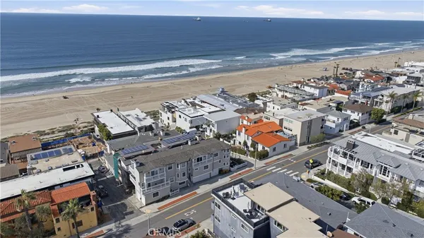 $4,088,000 | 124 33rd Street, Manhattan Beach, CA 90266
