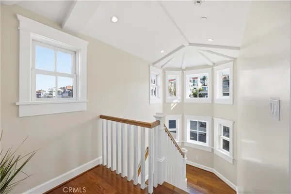 $4,088,000 | 124 33rd Street, Manhattan Beach, CA 90266