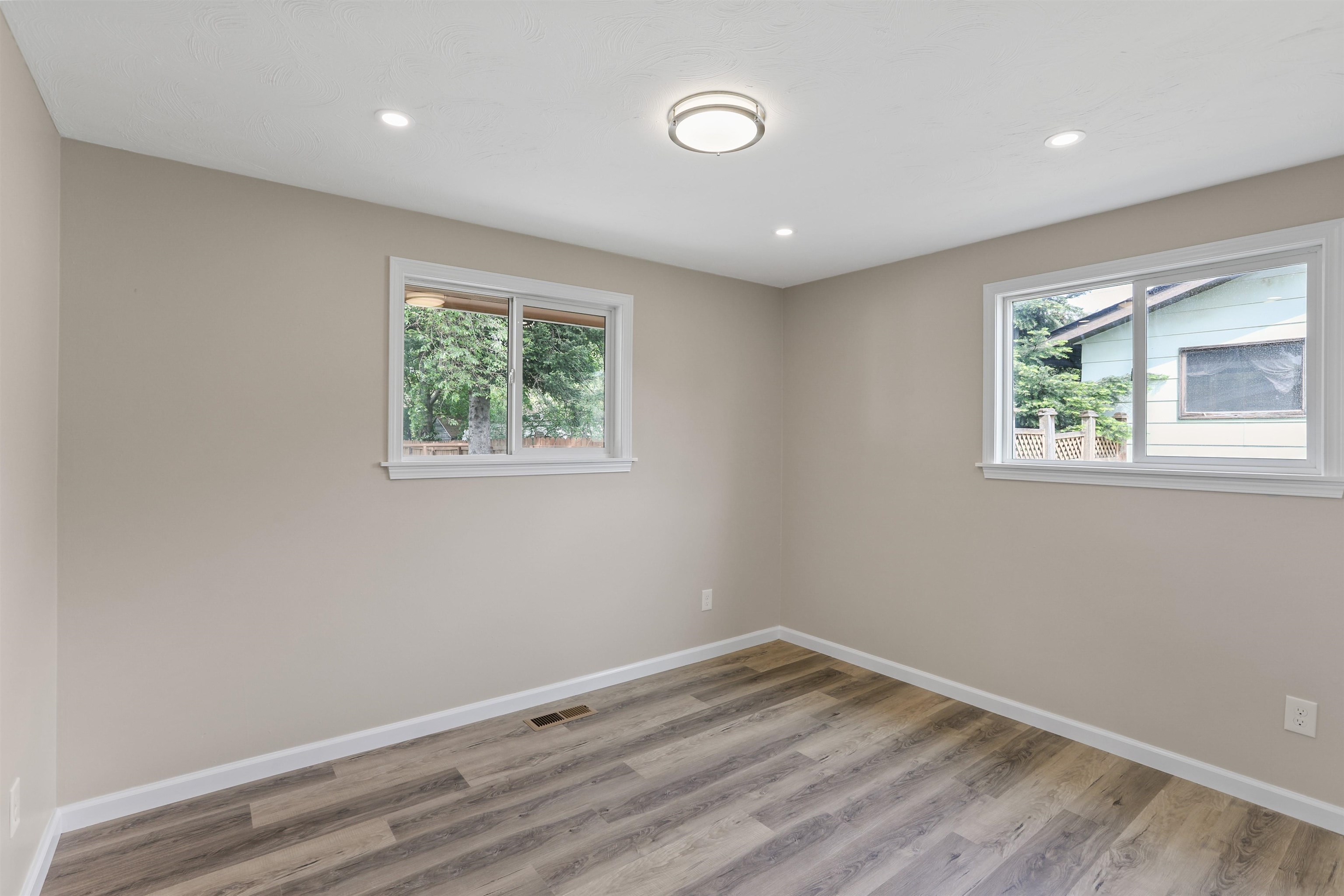 4719 North Mayhew Road Spokane, WA 99216 - Photo 12 of 22 Gallery Image 12