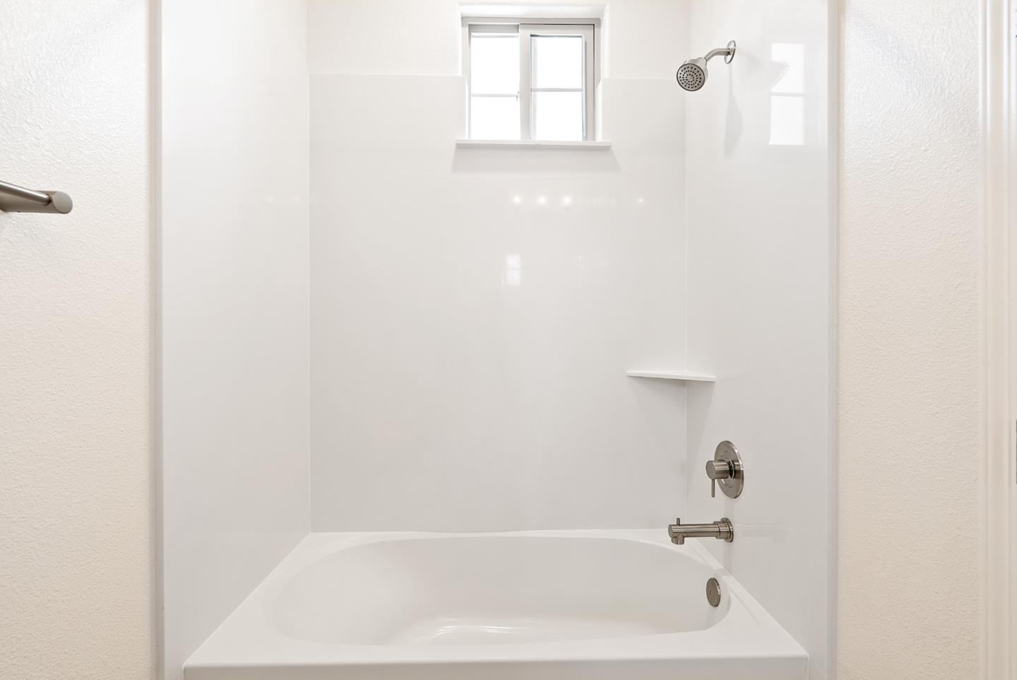 1872 Trento Loop Milpitas, CA 95035 - Photo 25 of 38 a close up of a bathtub