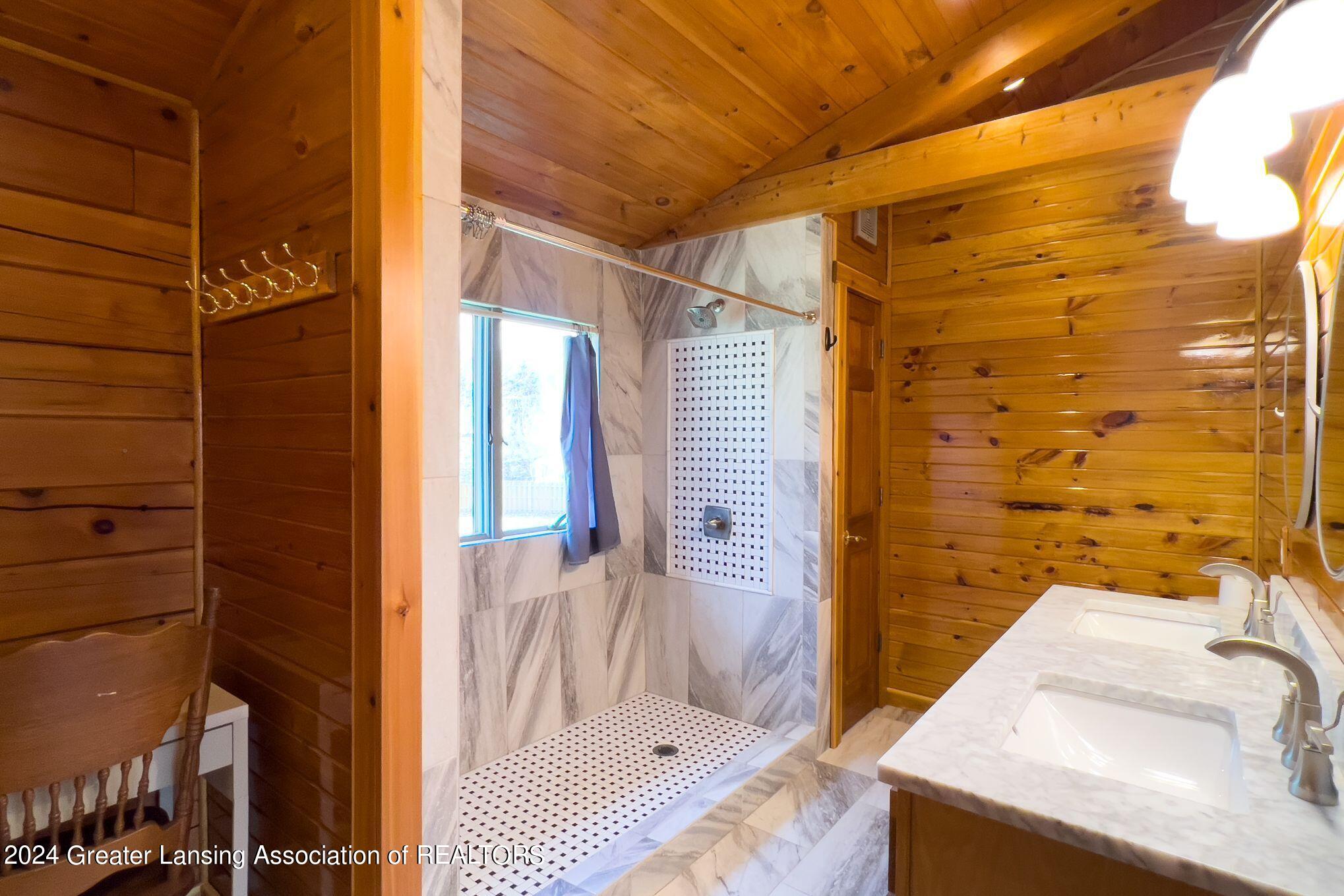 4923 Styles Road Pleasant Lake, MI 49272 - Photo 15 of 39 Primary Bathroom