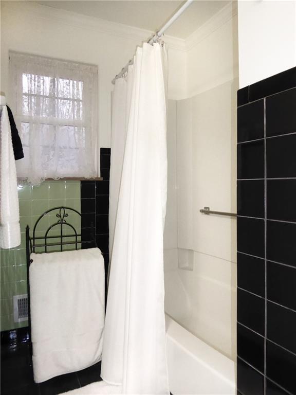 10141 Ruckle Street Indianapolis, IN 46280 - Photo 18 of 23 Gallery Image 18
