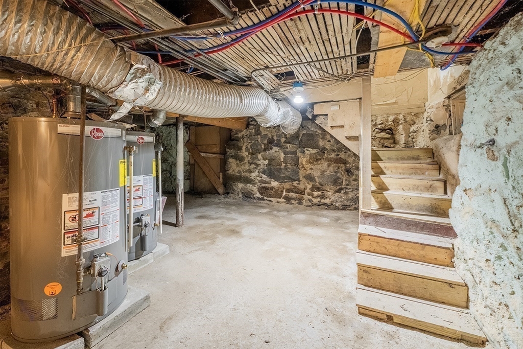 352 Norfolk Street Boston, MA 02124 - Photo 14 of 21