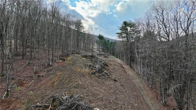 $149,900 | 521 Bolivar Drive, Bradford, PA 16701