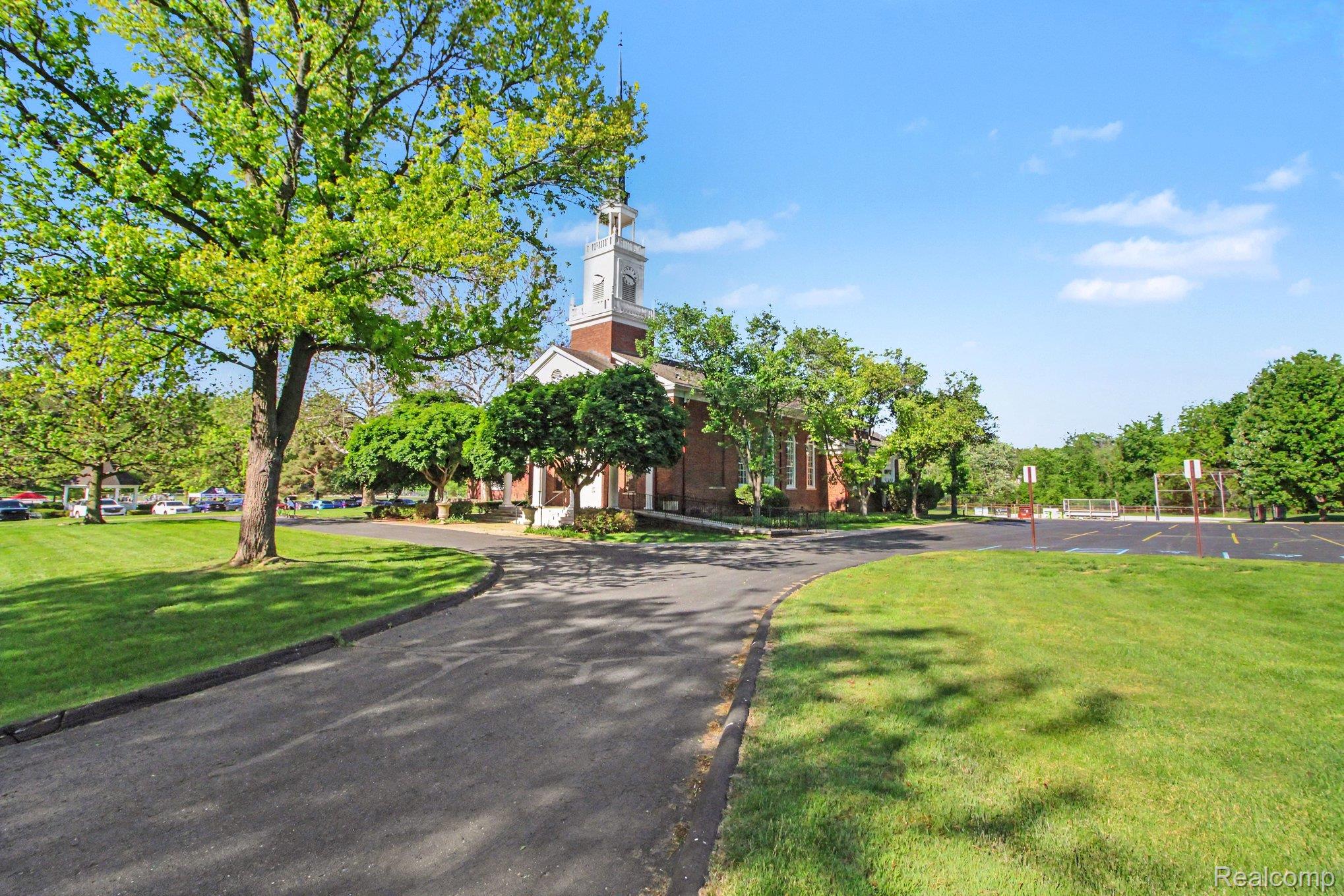 26580 Wellington Road Franklin, MI 48025 - Photo 55 of 61 Franklin Village
