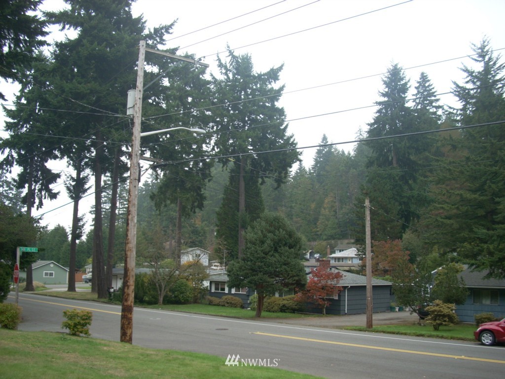 14724 Southeast Allen Rd. Bellevue, WA 98006 - Photo 13 of 15