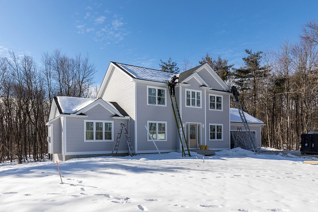 470 Williams Road Fitchburg, MA 01420 - Photo 1 of 14 Gallery Image 1