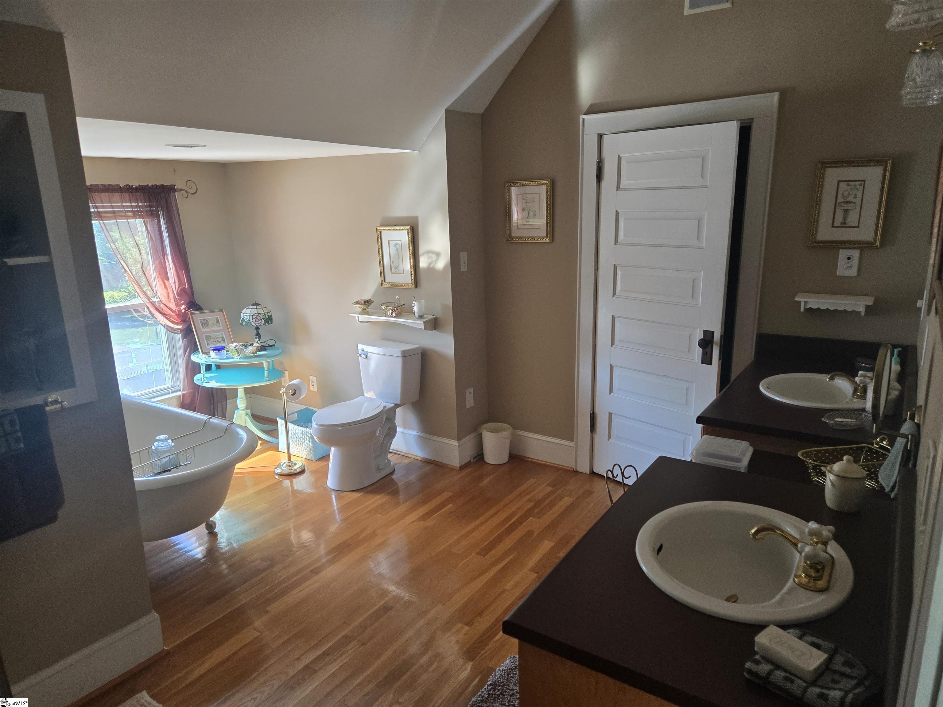 711 Northeast Main Street Easley, SC 29640 - Photo 14 of 25