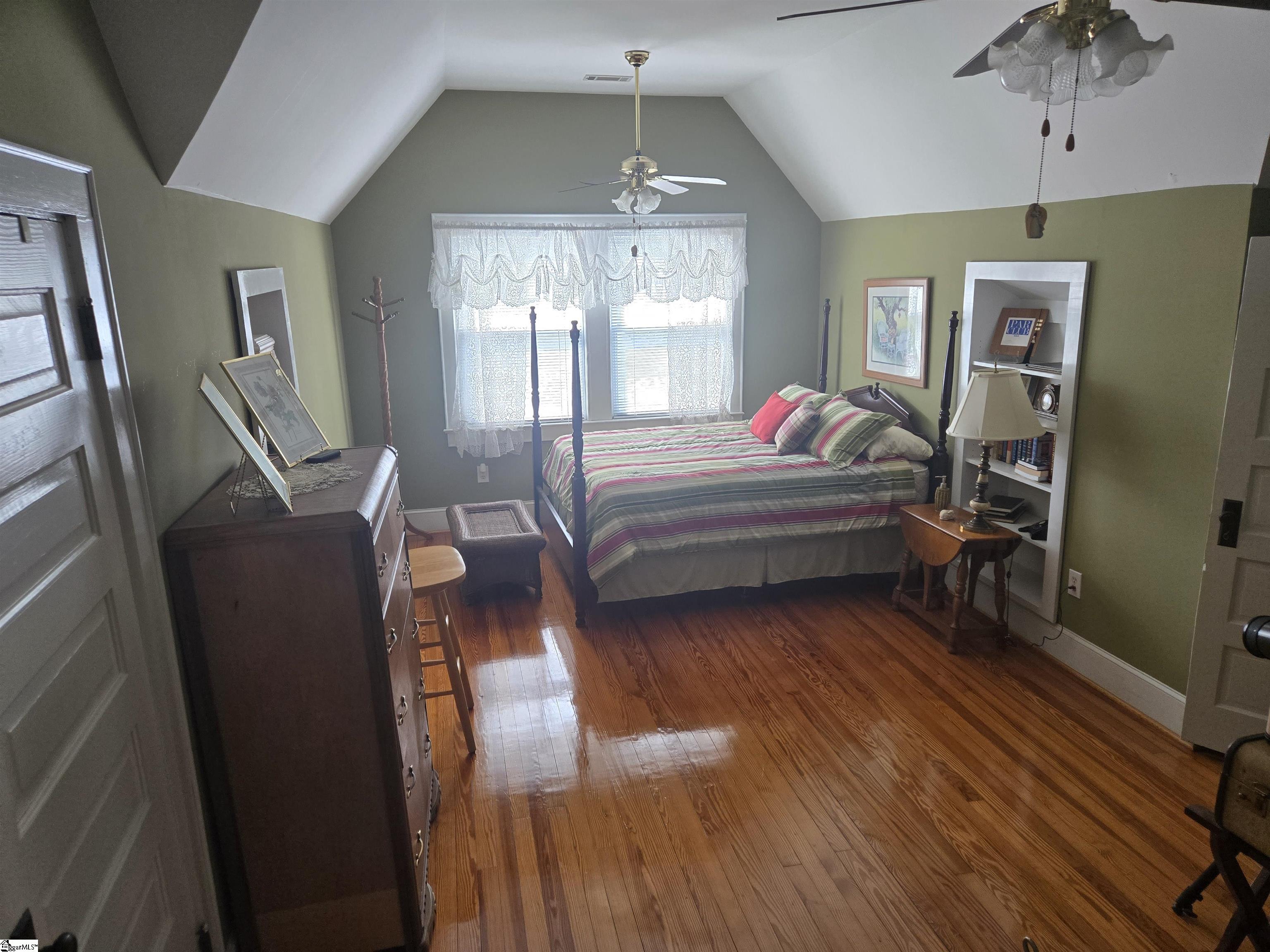 711 Northeast Main Street Easley, SC 29640 - Photo 15 of 25